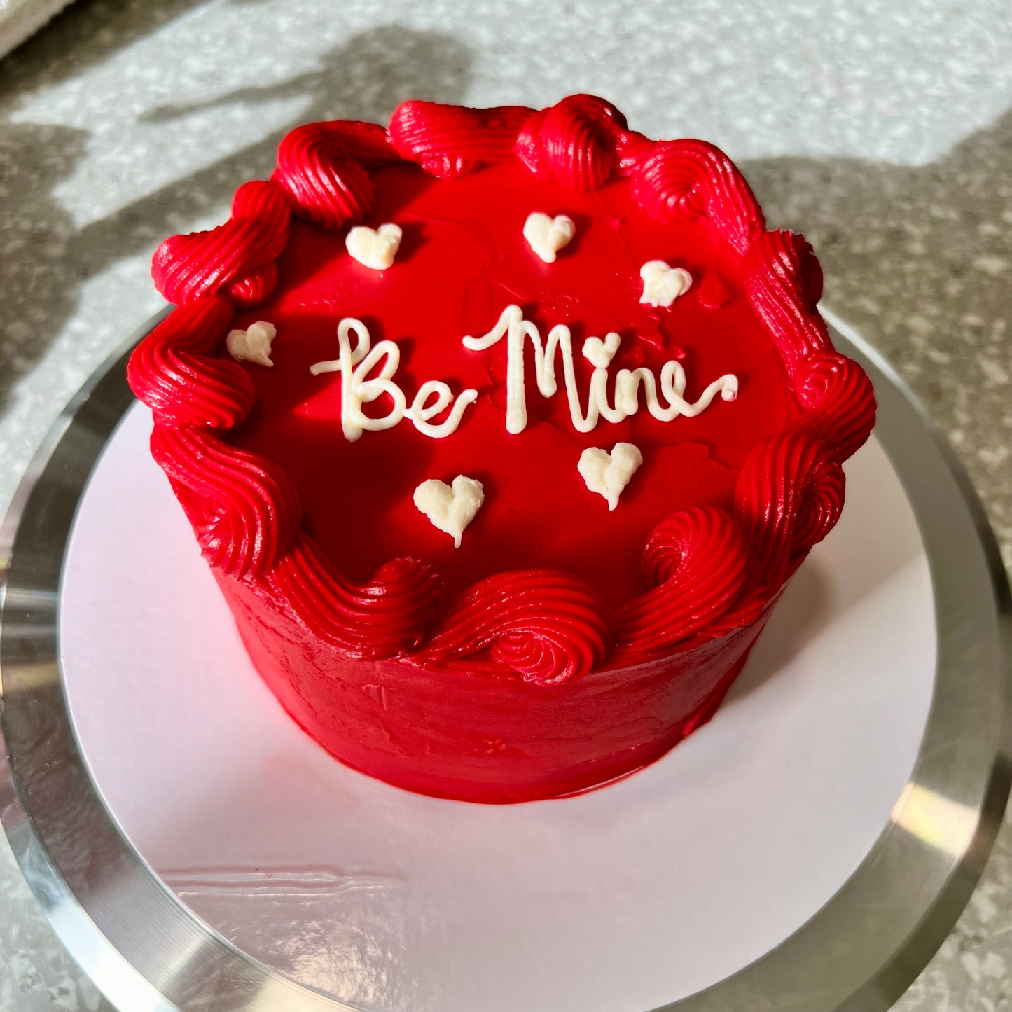 2 Layer Valentines Cake